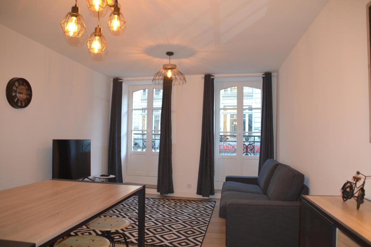 Triplex 110 M2 Centre Historique Avec Jacuzzi Dinan Daire Dış mekan fotoğraf