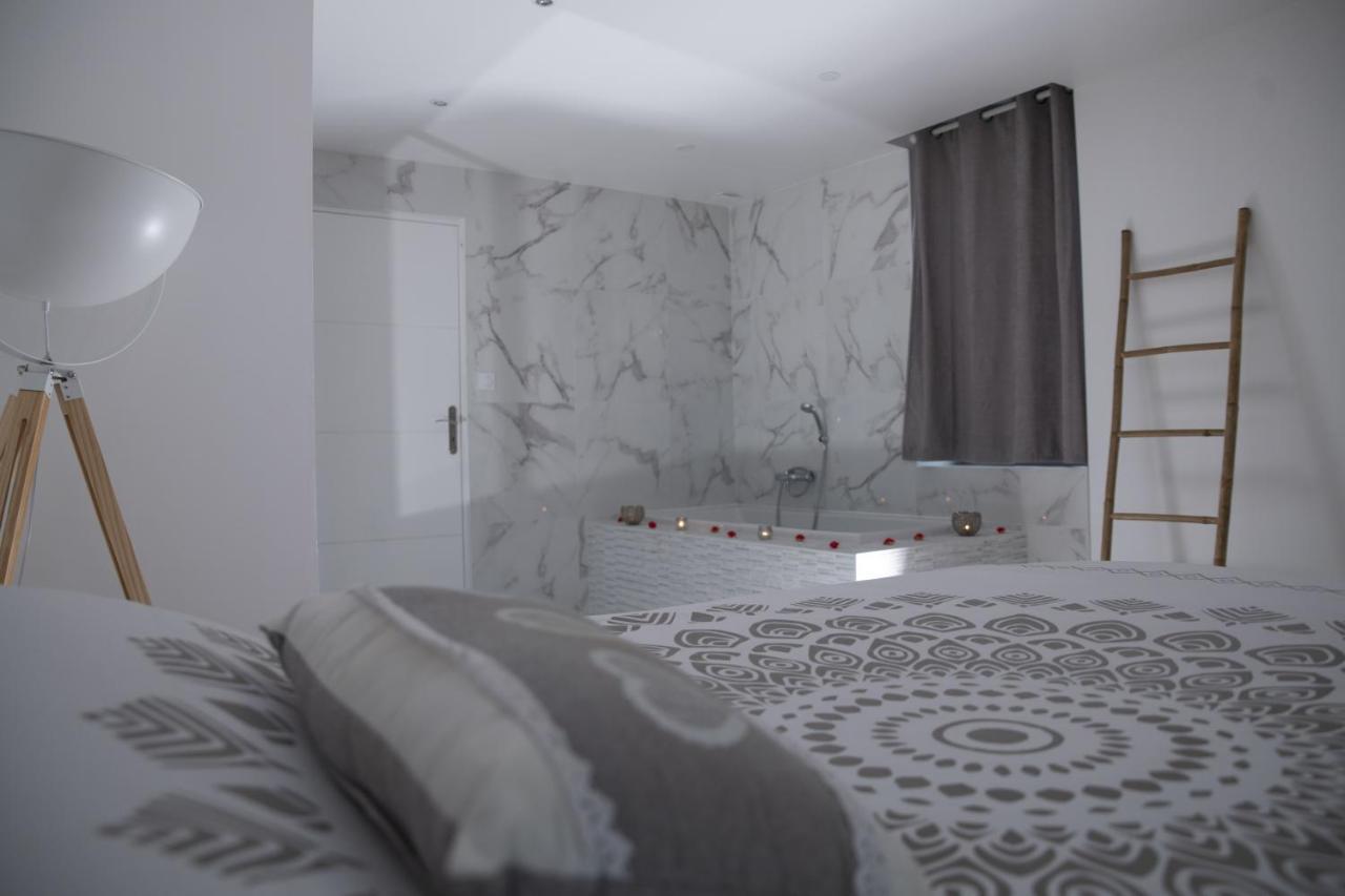 Triplex 110 M2 Centre Historique Avec Jacuzzi Dinan Daire Dış mekan fotoğraf