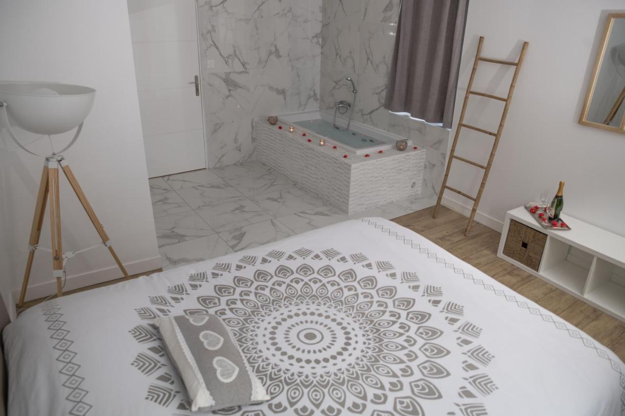 Triplex 110 M2 Centre Historique Avec Jacuzzi Dinan Daire Dış mekan fotoğraf