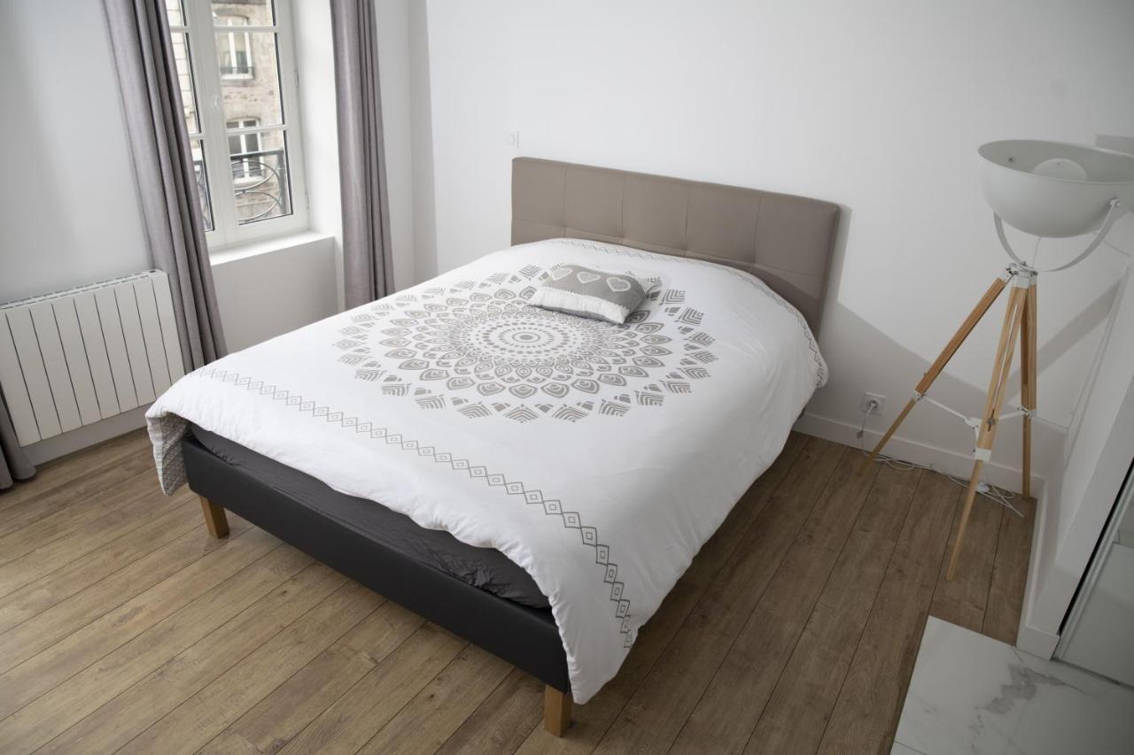 Triplex 110 M2 Centre Historique Avec Jacuzzi Dinan Daire Dış mekan fotoğraf