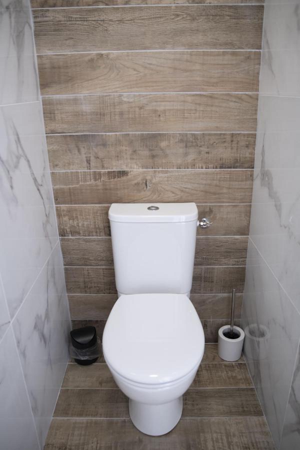 Triplex 110 M2 Centre Historique Avec Jacuzzi Dinan Daire Dış mekan fotoğraf